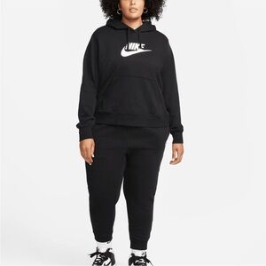 Nike Black Sweatsuit with Logo